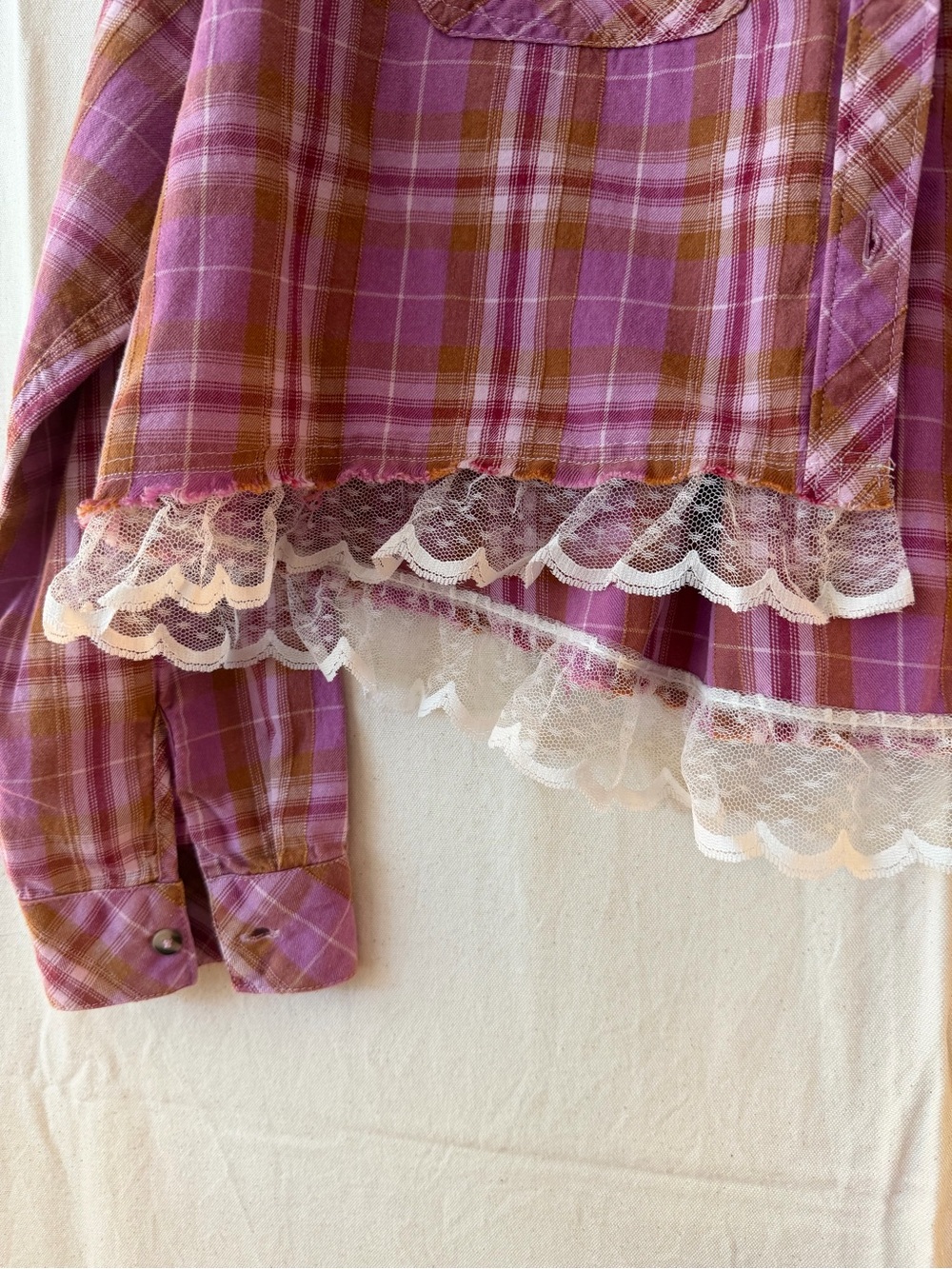 wild fable Pink Plaid Lace-Trim Button Down Shirt NWOT - Picture 2 of 6